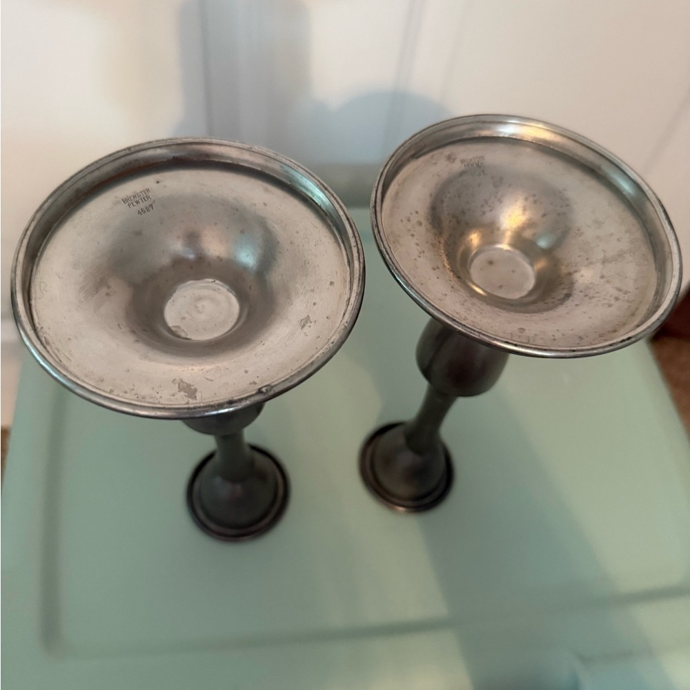 Vintage Brewster Pewter | Pair of Candlestick Holders | 4527 - Picture 4 of 8